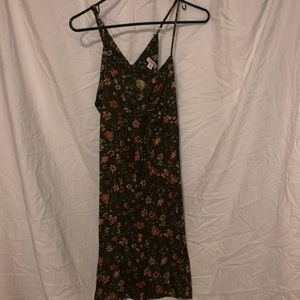 Green floral dress with a bow